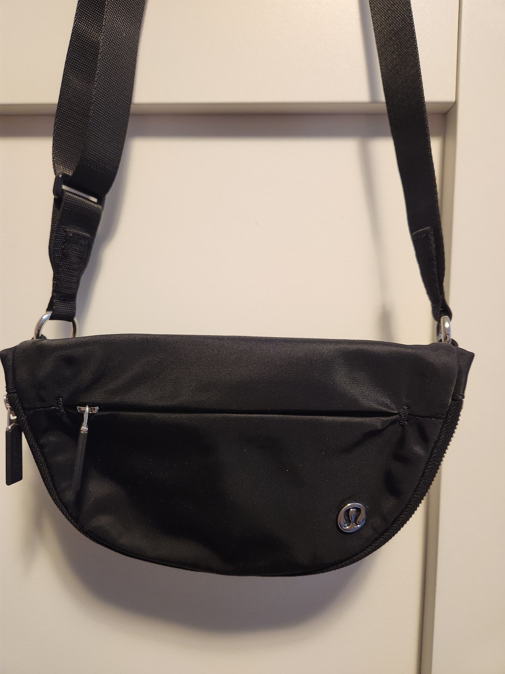 lululemon athletica Black Nylon Crossbody Festival Bag (small)